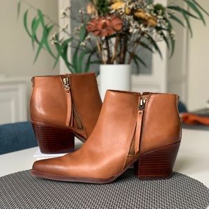 Sam Edelman Walden bootie